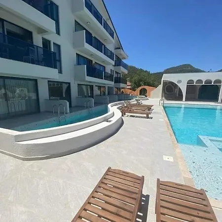 Apartman With Private Pools *