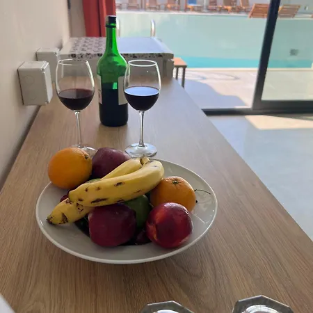 With Private Pools Apartman