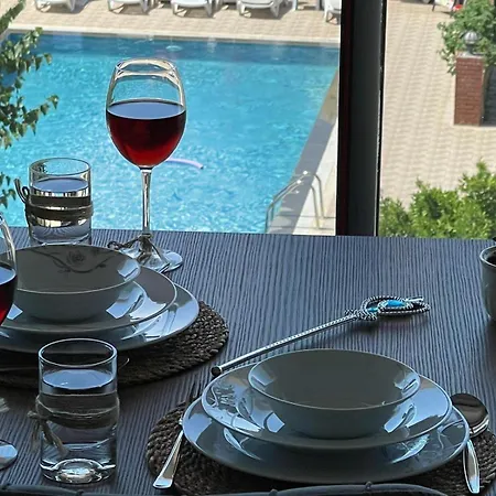 アパート With Private Pools オルデニズ