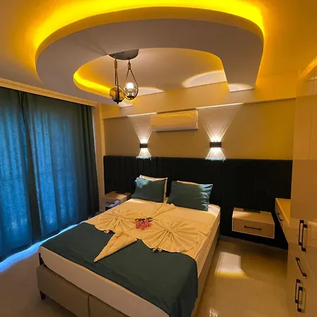 With Private Pools オルデニズ