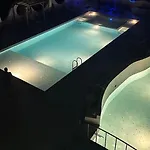 With Private Pools * オルデニズ