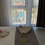 With Private Pools * オルデニズ