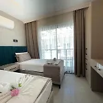 Apartment With Private Pools