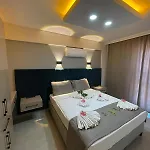 Apartment With Private Pools Oludeniz