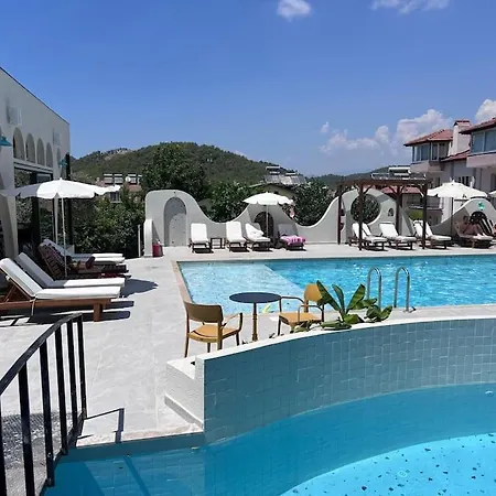 With Private Pools Öludeniz