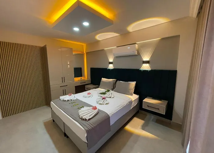 With Private Pools Daire